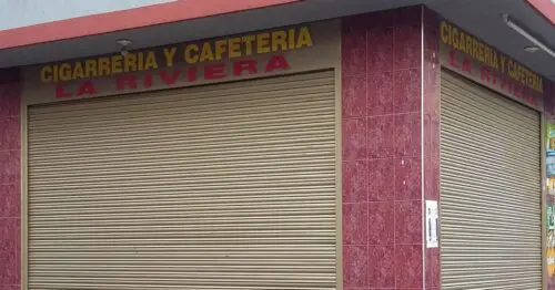 CIGARRERIA Y CAFERERIA LA RIVIERA CIGARRERIA Y CAFERERIA LA RIVIERA